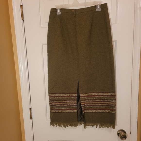 VTG Sag Harbor A-line Wool Blend Midi Fringe Hem Skirt Size 10P Fully Lined - Picture 2 of 7